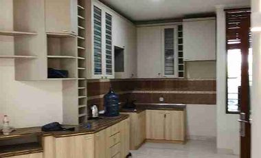 Rumah sewa siap huni Puri Indah