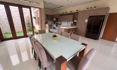 Rumah Cantik Full Furnished di Terusan Sutami 1