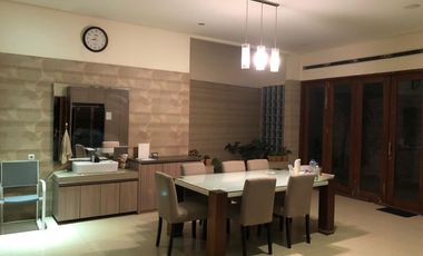 Rumah Cantik Full Furnished di Terusan Sutami 1