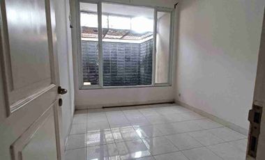 Rumah cilandak barat asri dalam cluster
