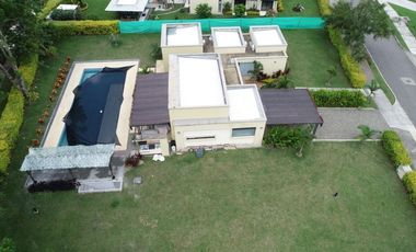 Casa de campo en excelente condominio en la Tebaida Quindio
