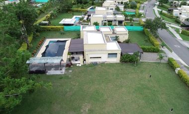 Casa de campo en excelente condominio en la Tebaida Quindio