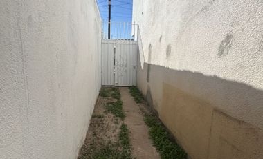 Casa en renta 3 recamas 2.5 baños, Fuentes del Valle, Cd. Juarez