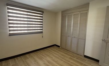 Casa en renta 3 recamas 2.5 baños, Fuentes del Valle, Cd. Juarez