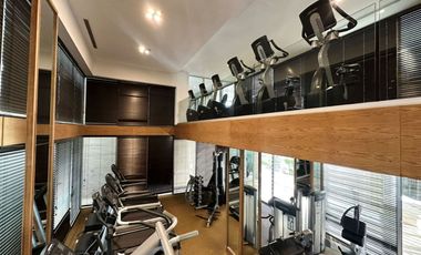 Departamento de 3 recámaras, cuarto de servicio, en Country Towers.