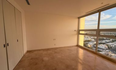 Departamento de 3 recámaras, cuarto de servicio, en Country Towers.