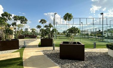 Departamento de 3 recámaras, cuarto de servicio, en Country Towers.