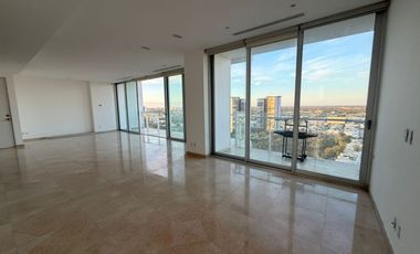 Departamento de 3 recámaras, cuarto de servicio, en Country Towers.