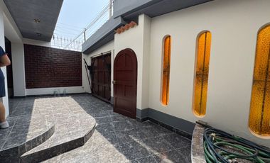 VENTA DE CASA EN MAYORAZGO – ATE