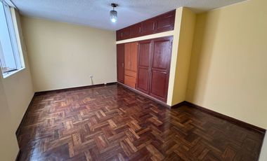 VENTA DE CASA EN MAYORAZGO – ATE