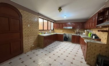 VENTA DE CASA EN MAYORAZGO – ATE