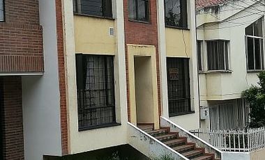 ARRIENDO APARTAESTUDIO CERCA DE LA UPTC