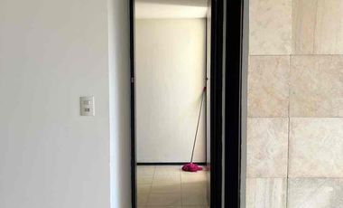 CASA EN RENTA CLUSTER CON ALBERCA EN LOMAS DE ANGELOPOLIS