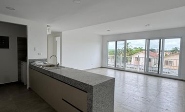 Ribera del Buijo, entrando por Ciudad Celeste, ( dentro del Buijo histórico )