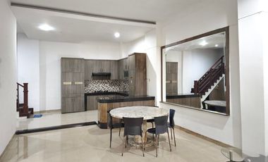 Disewa Rumah 1,5 Tingkat Komplek Cemara Asri Jalan Salak