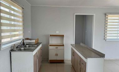 Arriendo linda y luminosa casa 3D2B en sector Chillinhue Alto