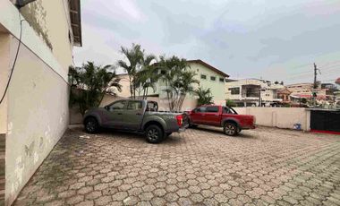 VENTA PROPIEDAD DE DOS PLANTAS