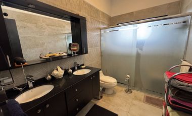 Venta Casa  y Suite Independiente Una Planta Puembo Quito Ecuador