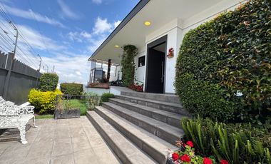 Venta Casa  y Suite Independiente Una Planta Puembo Quito Ecuador