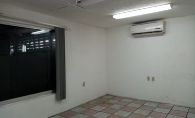 Bodega en renta en Ciudad del Carmen  📍Ubicación: Puerto Industrial Pesquero Laguna Azul