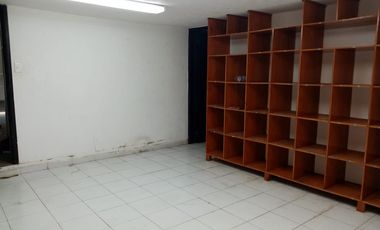 Bodega en renta en Ciudad del Carmen  📍Ubicación: Puerto Industrial Pesquero Laguna Azul
