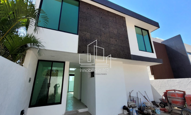 CASA CON ALBERCA EN MORELOS