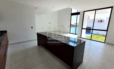 CASA CON ALBERCA EN MORELOS