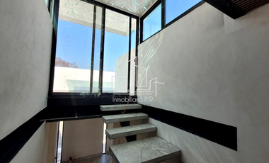 CASA CON ALBERCA EN MORELOS