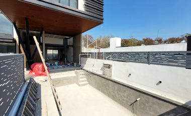 CASA CON ALBERCA EN MORELOS