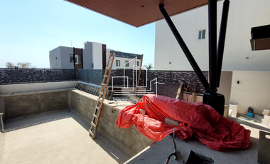 CASA CON ALBERCA EN MORELOS