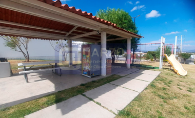 CASA EN RENTA DE 2 RECÁMARAS Y 3 BAÑOS COMPLETOS EN LOS ENCINOS