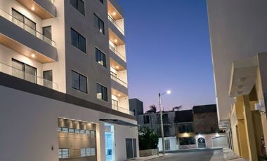 Departamento En Venta En Edificio Platino, A Unos Metros Del Mar, Boca Del Río Centro.