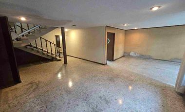 Casa con Doble Acceso y Dos Jardines – Gran Potencial para Remodelar en Col. Militar Marte | 278 m² Const. / 207 m² Terreno