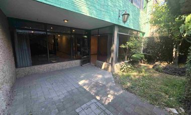 Casa con Doble Acceso y Dos Jardines – Gran Potencial para Remodelar en Col. Militar Marte | 278 m² Const. / 207 m² Terreno