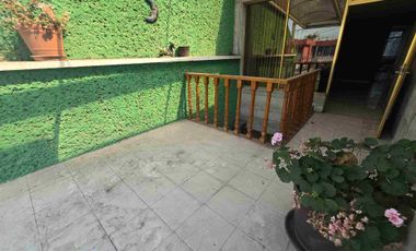 Casa con Doble Acceso y Dos Jardines – Gran Potencial para Remodelar en Col. Militar Marte | 278 m² Const. / 207 m² Terreno