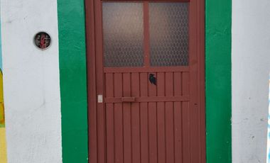 Renta casa 2 niveles calle Terán Zona Centro Irapuato, Gto.