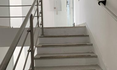 ARRIENDO EXCELENTE Y FUNCIONAL EDIFICIO EN CÁDIZ, IBAGUÉ