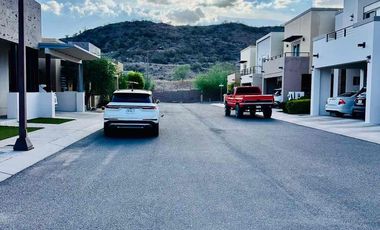 CASA EN RENTA DE UNA PLANTA EN MONTEROSA RESIDENCIAL