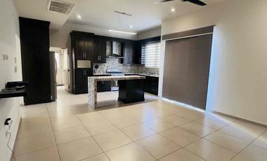 CASA EN RENTA DE UNA PLANTA EN MONTEROSA RESIDENCIAL