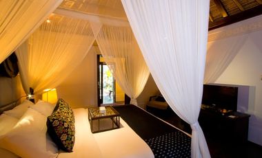 Disewakan Villa pinggir pantai di Canggu Bali.