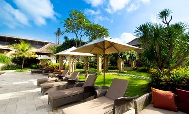 Disewakan Villa pinggir pantai di Canggu Bali.