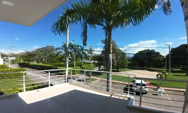 Casa de Lujo en Hacienda San Rafael | Piscina Privada y Diseño de Doble Altura (Vía Melgar - Girardot)