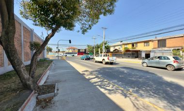 Se arrienda casa céntrica de 4 piezas, 2 baños, Curicó