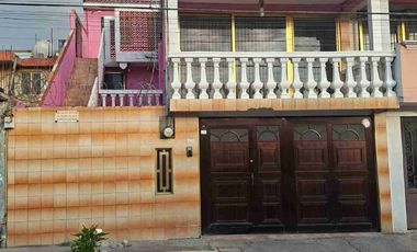 Bonita casa 3 pisos