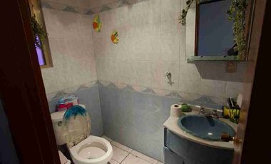 Bonita casa 3 pisos