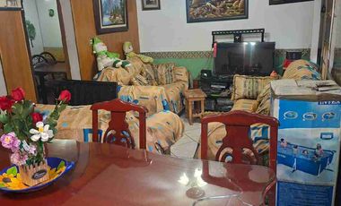 Bonita casa 3 pisos