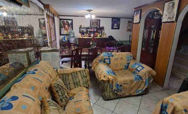 Bonita casa 3 pisos