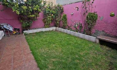 Bonita casa 3 pisos