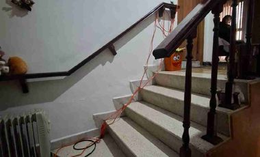 Bonita casa 3 pisos