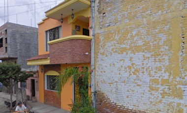 Casa en Venta en C. Belisario Domínguez, Centro, 47910 La Barca, Jal.